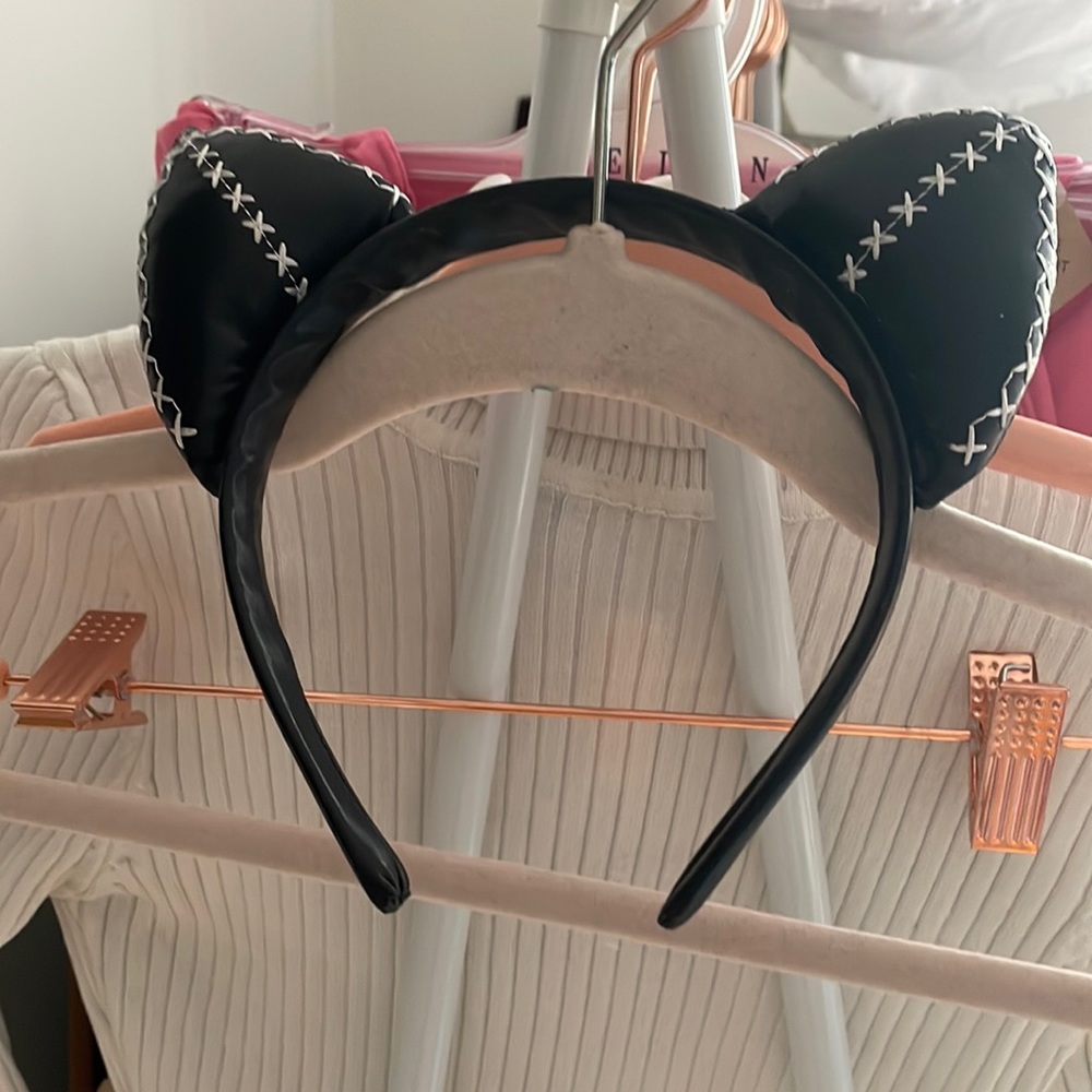 Vegan leather stitched cat ears